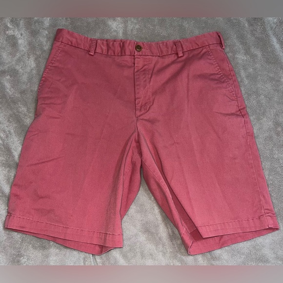 Izod Other - Izod Saltwater Stretch Men’s Red Shorts Size 34 Waist 9.5” inseam